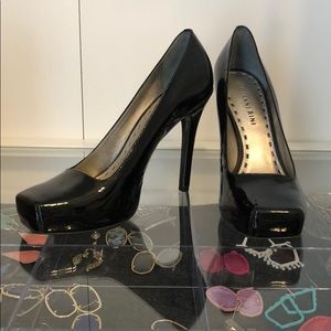 Gianni Bini Black Heels Size 7.5